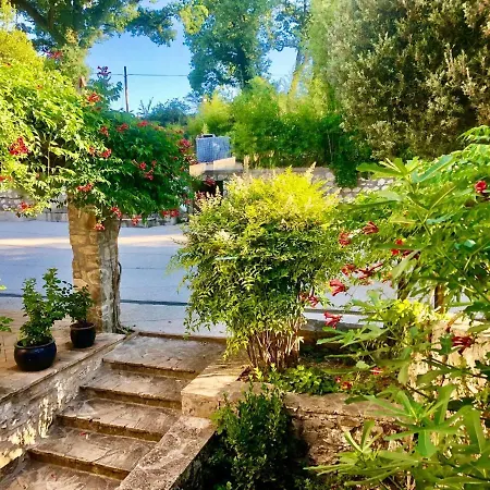 Radius Horse Ranch Bed & Breakfast