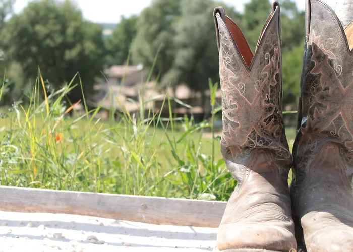 Radius Horse Ranch Bed and Breakfast 3*